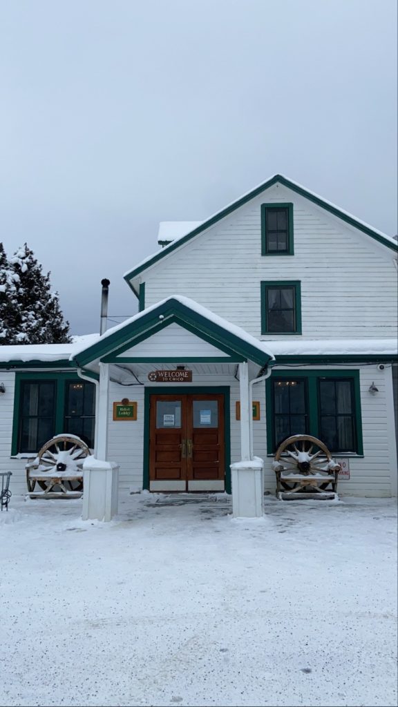 main entrance to chico hot springs and resort