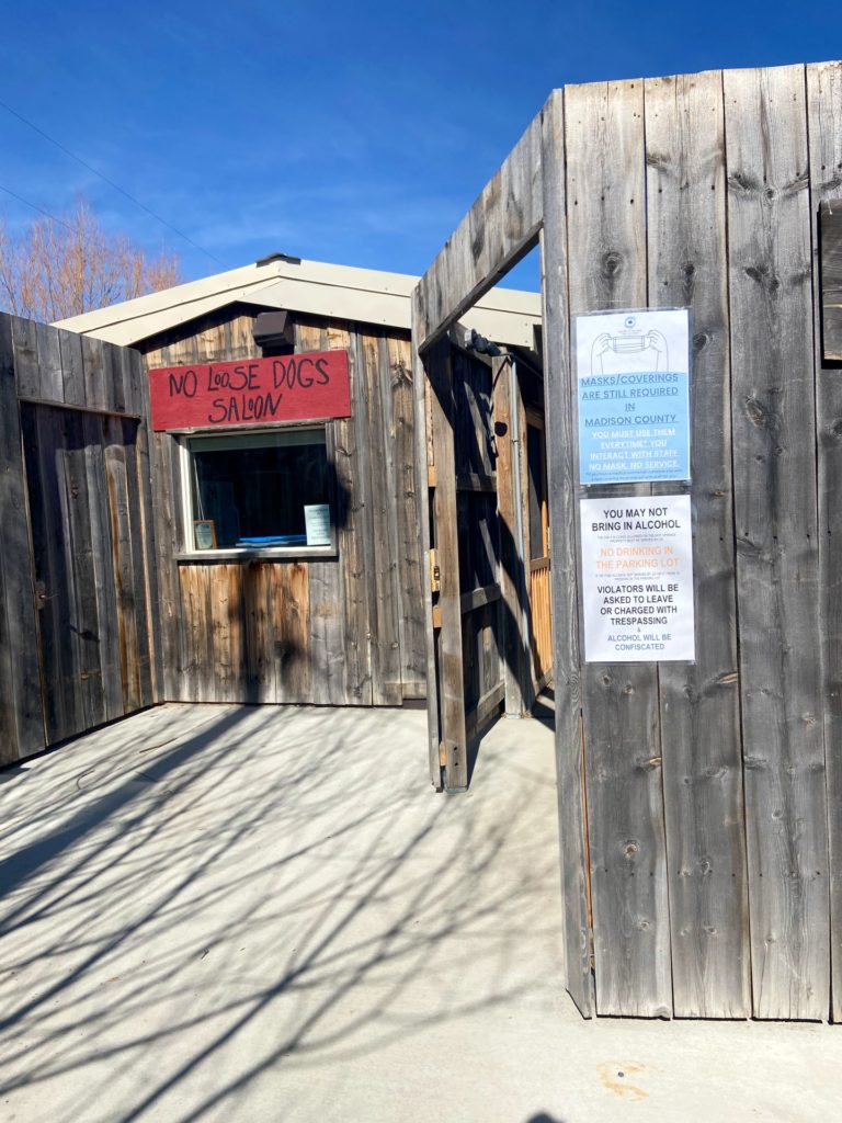 entrance to norris hot springs