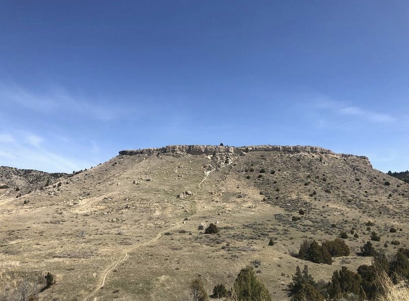 buffalo jump state park hiking area