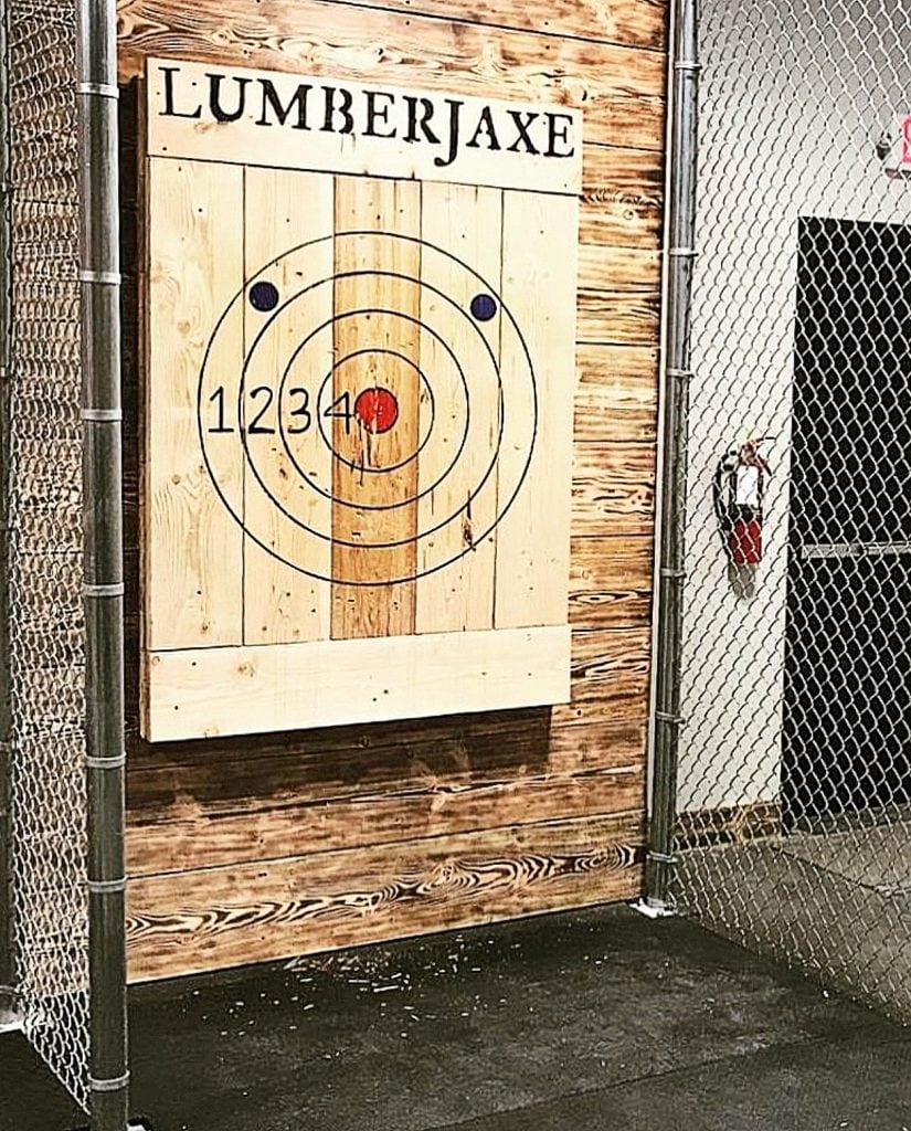 target board inside of jumberjaxe axe throwing