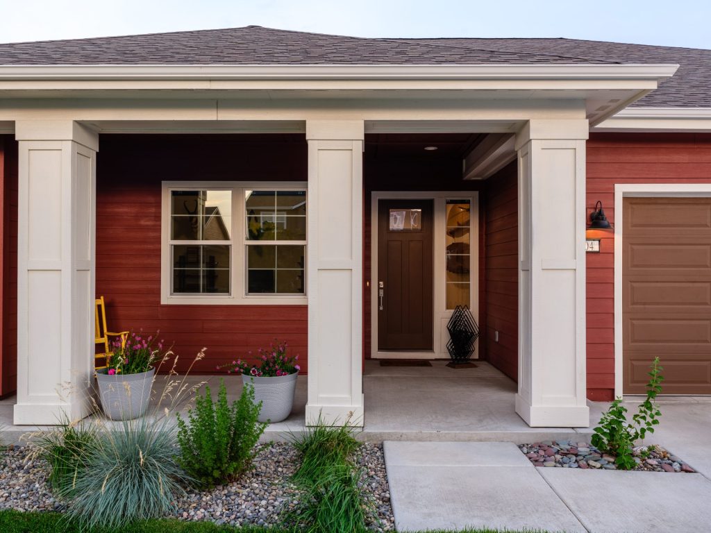 904 Halfpipe Street, front on porch and entryway