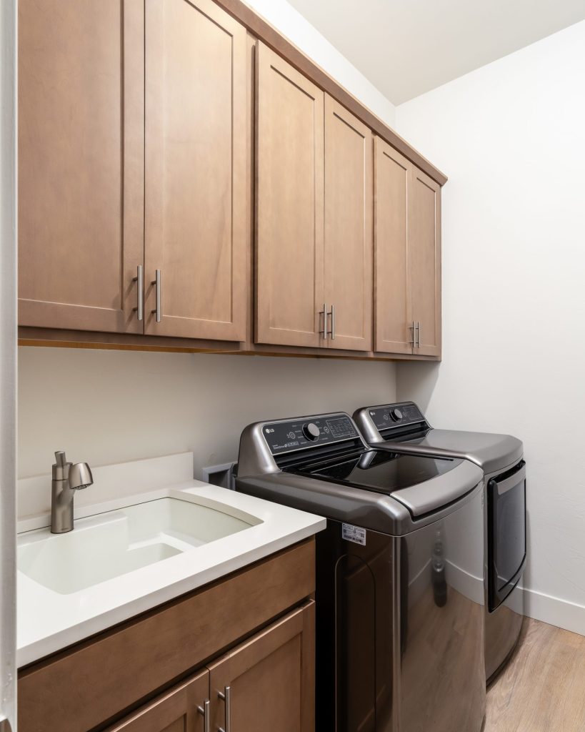 904 Halfpipe Street, laundry room