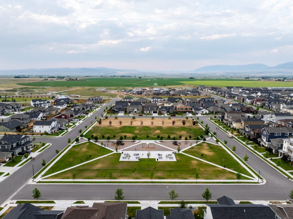 904 Halfpipe Street, aerial view of neighborhood park