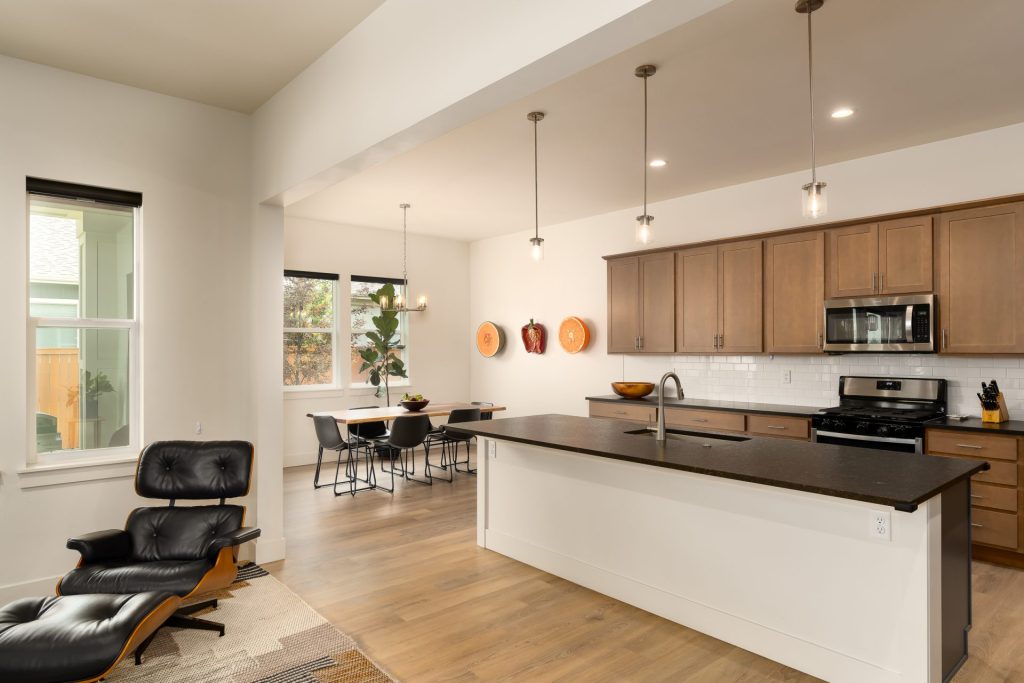 904 Halfpipe Street, kitchen and dining areas