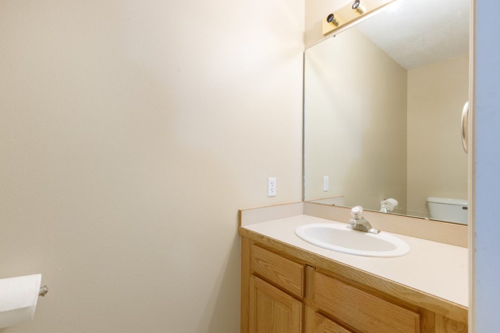 519 N 19th Avenue, Unit C, half bathroom from entrance hallway