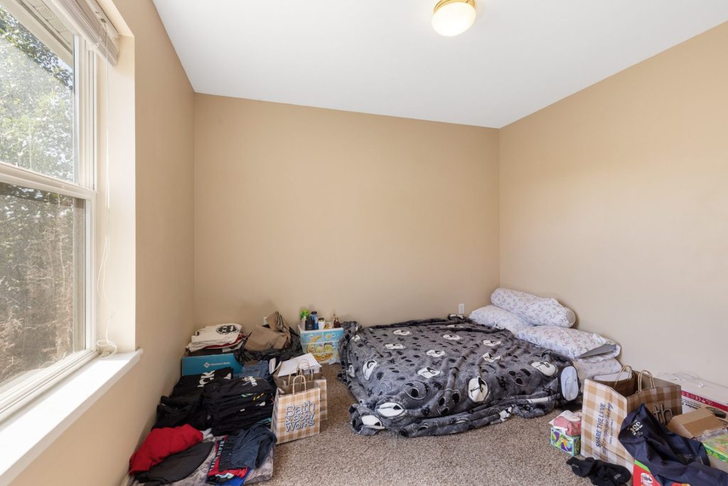 519 N 19th Avenue, Unit C, bedroom 2