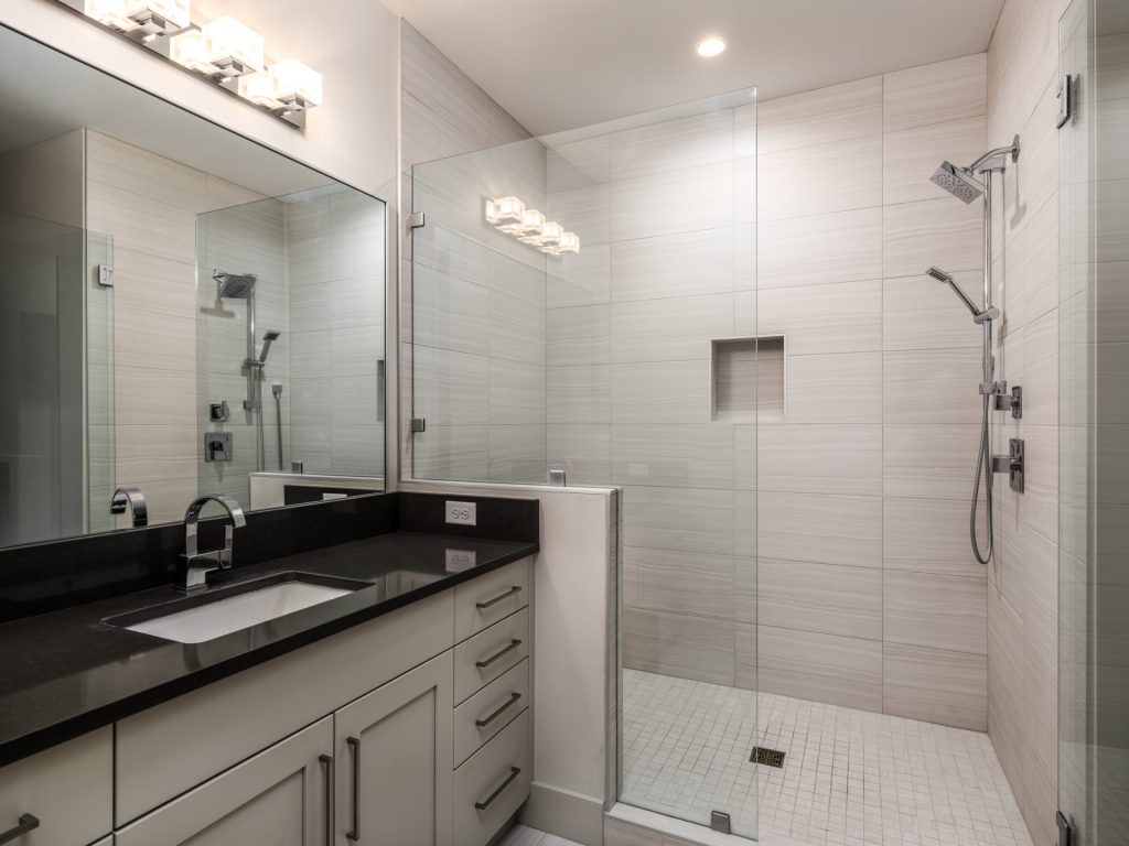 89 Duckhorn Lane, Unit D, ensuite bathroom 1