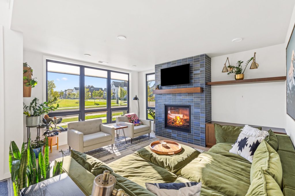 3009 S 30th Avenue, Bozeman, main living area