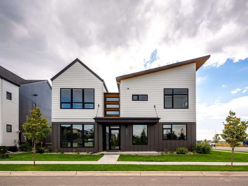 3009 S 30th Avenue, Bozeman, exterior from street