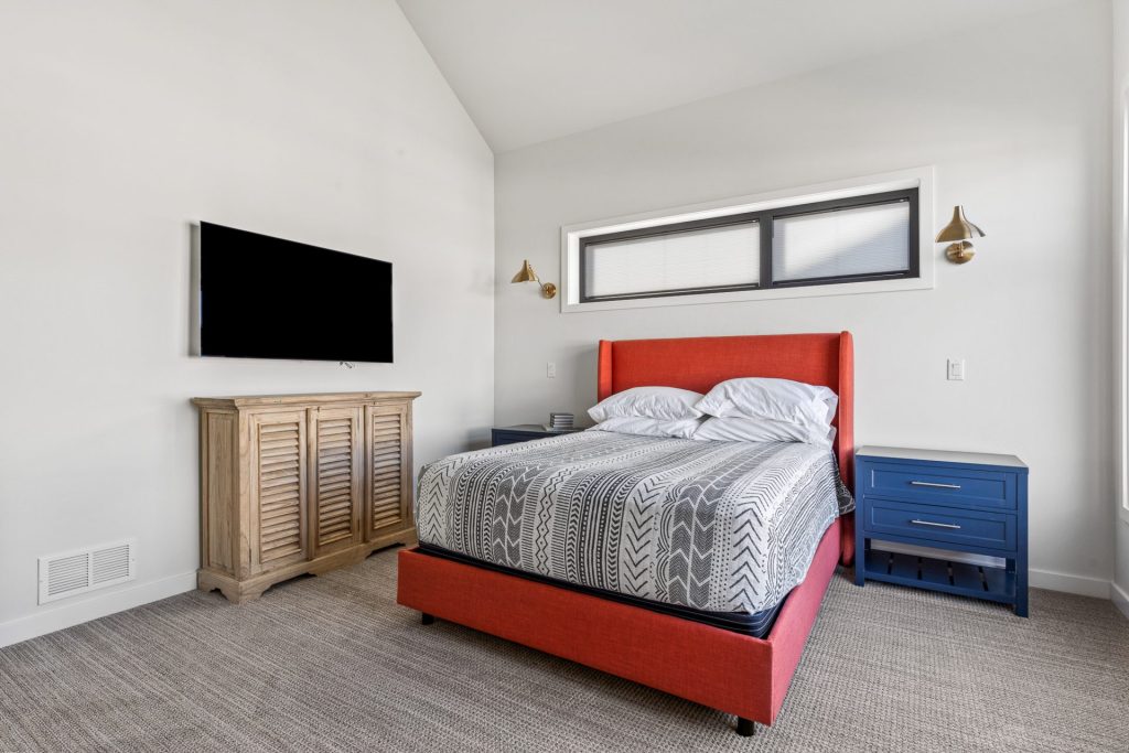 3009 S 30th Avenue, Bozeman, junior suite